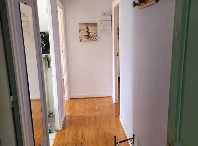 Au Pti Logis Du Summer *