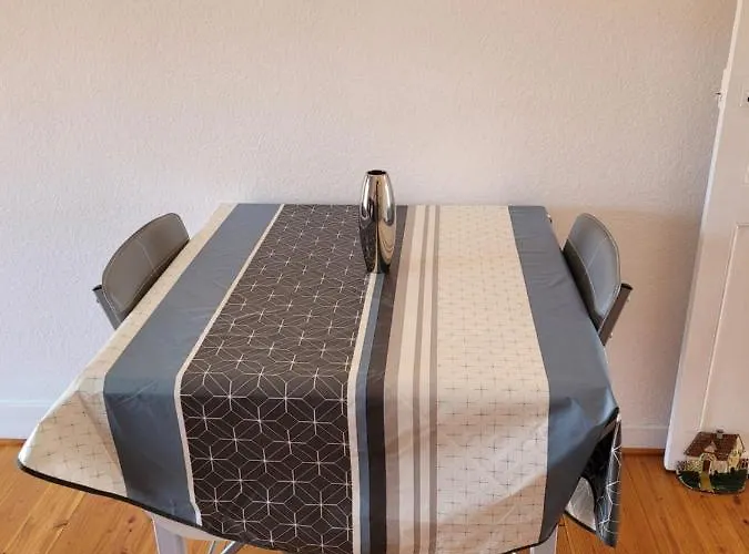 Au Pti Logis Du Summer Апартаменты Бриуд